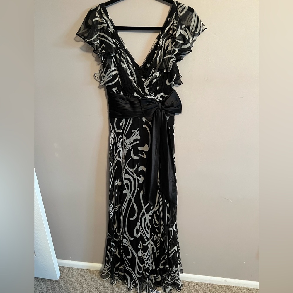 Tadashi Collection Formal Wear